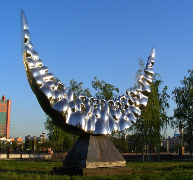 《半个月亮》--2009